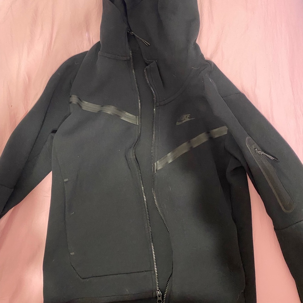 Nike tech fleece hoodie in black #NikeTechFleece